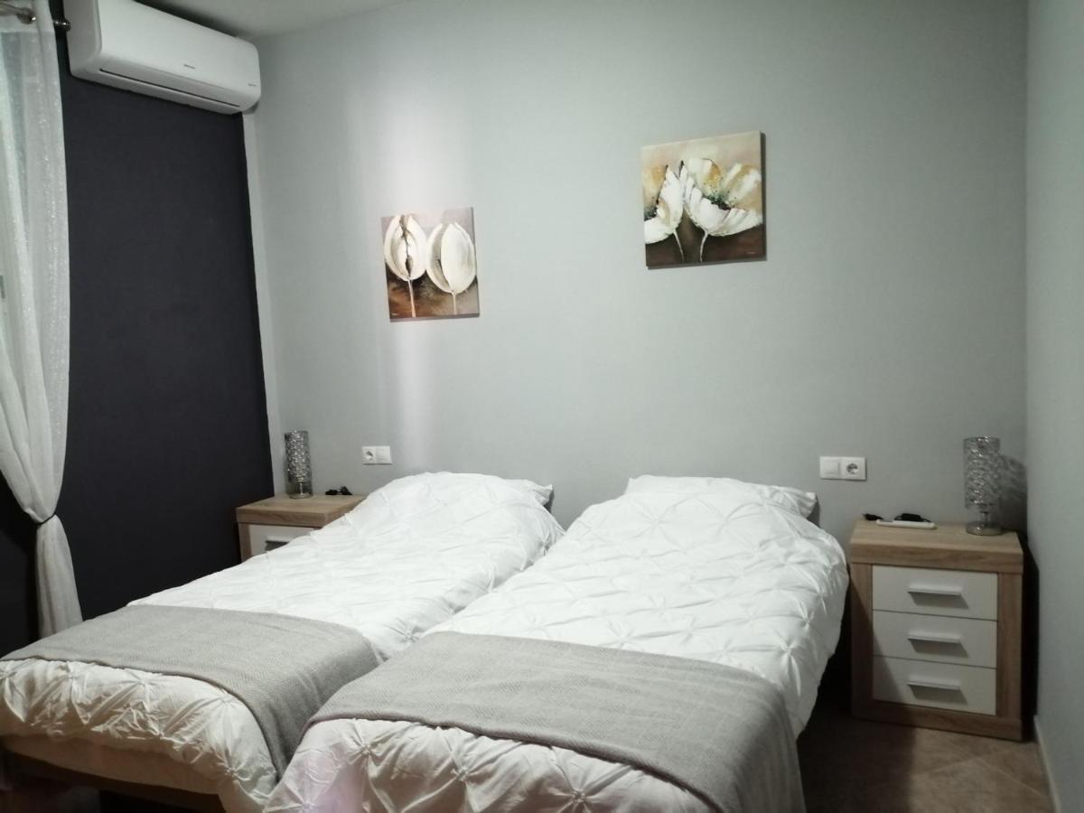 Villa Los Castos Immaculate 2-Bed Villa Arboleas Dış mekan fotoğraf